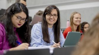 Studierende im Hörsaal
