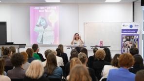 Lesung bei Jubiläumsveranstaltung 15 Jahre Mentoring für Frauen.