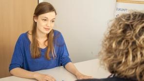 Vorstudierende in Beratung