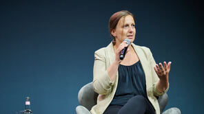 Dr. Anna Karger-Kroll