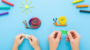 Sommerliche Knetfiguren