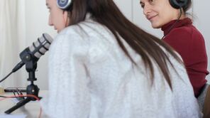 Katharina Lux und Sorana Radulescu während der Aufnahme