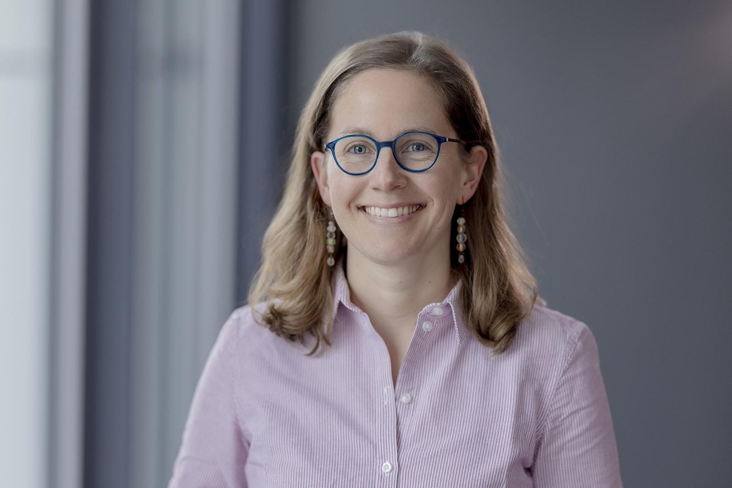 Portraitfoto Nora Ratmann
