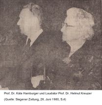 Foto aus Zeitung von Käte Hamburger und Helmut Kreuzer