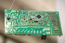 Künstlerische Installation einer Platine