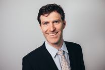 Prof. Dr. Tim Klucken