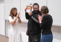 Dr. Gisela Labenz, Benjamin Tienti und Jana Mikota