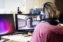 Personen in einer Videokonferenz