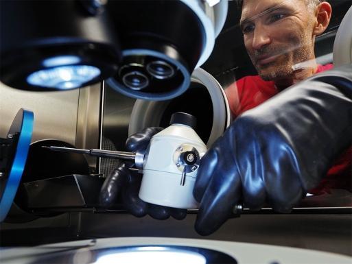 Glovebox