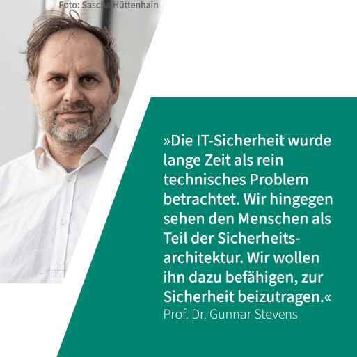 Foto von Prof. Stevens, mit Zitat aus dem Text
