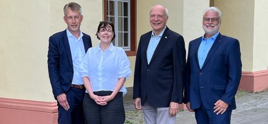 Der Vorstand: Christoph Held (Schatzmeister), Prof. Dr. Petra. M. Vogel, Jörg Dienenthal (Vorsitzender), Christoph Venohr