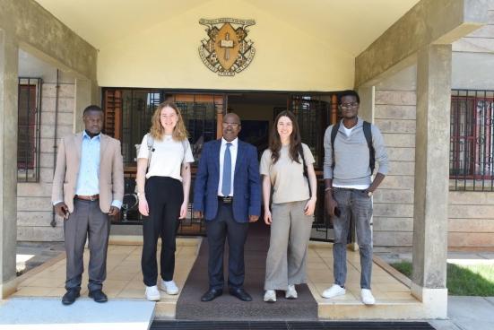 Kai Horstmann ein Forschungspraktikum von Tina Thurm und Sarah Lindfeld an der Catholic University of Eastern Africa in Nairobi
