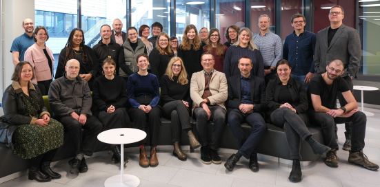 Es ist ein Gruppenfoto des ISP zu sehen.