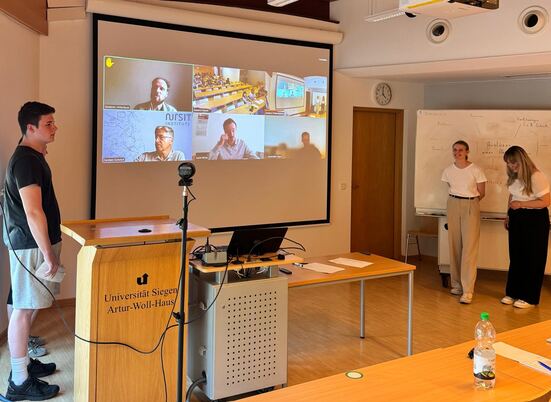 Videocall im Seminarraum