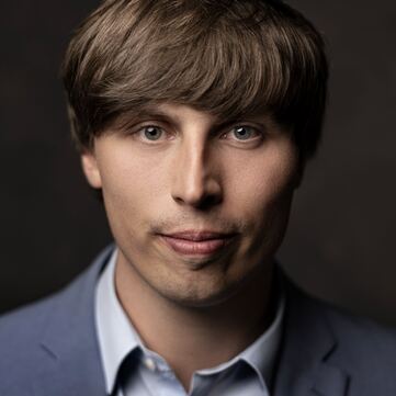 Photo of Bo Schöler.