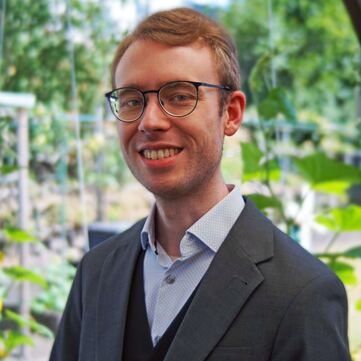 Dr. Tobias Schmitz
