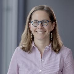 Portraitfoto Nora Ratmann
