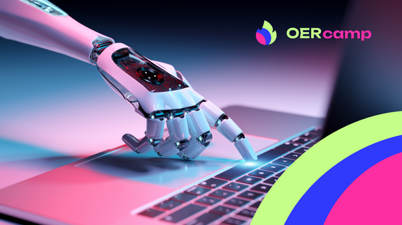 Eine Roboterhand mit metallisch glänzender Oberfläche und sichtbaren mechanischen Details tippt auf einer beleuchteten Computertastatur. Im Hintergrund ist das mehrfarbige Logo von OERcamp mit Schriftzug zu sehen. Im Vordergrund rechts unten verlaufen drei breite, gebogene Streifen in Grün, Blau und Pink über das Bild.