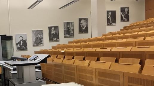 Hörsaal F002 Dep Chemie