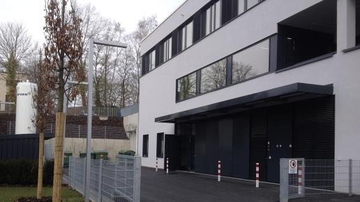 Chemikalienentsorgung und Gasversorgung