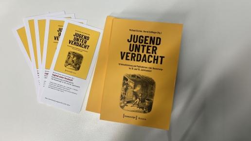 Bild Cover Jugend unter Verdacht