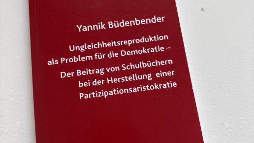 Ausgabe 4 auf Tisch
