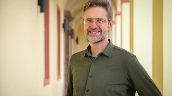 Der Siegener Gesundheitssoziologe Prof. Dr. Claus Wendt