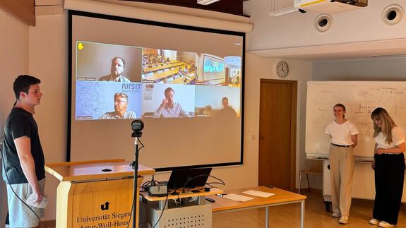 Videocall im Seminarraum
