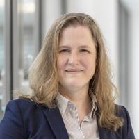 Portrait of Heidi Heinrichs-better solution