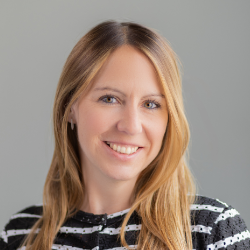 Nadine Stelzer
