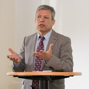 Prof. Dr. Madjid Fathi, Leiter des Instituts für Wissensbasierte Systeme und Wissensmanagement. Prof. Dr. Madjid Fathi, Leiter des Instituts für Wissensbasierte Systeme und Wissensmanagement.
