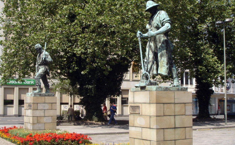 großes Bild „Henner“ und „Frieder“