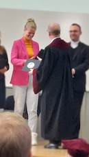 Promotionsurkunde für Frau Dr. theol. Sarah Delling