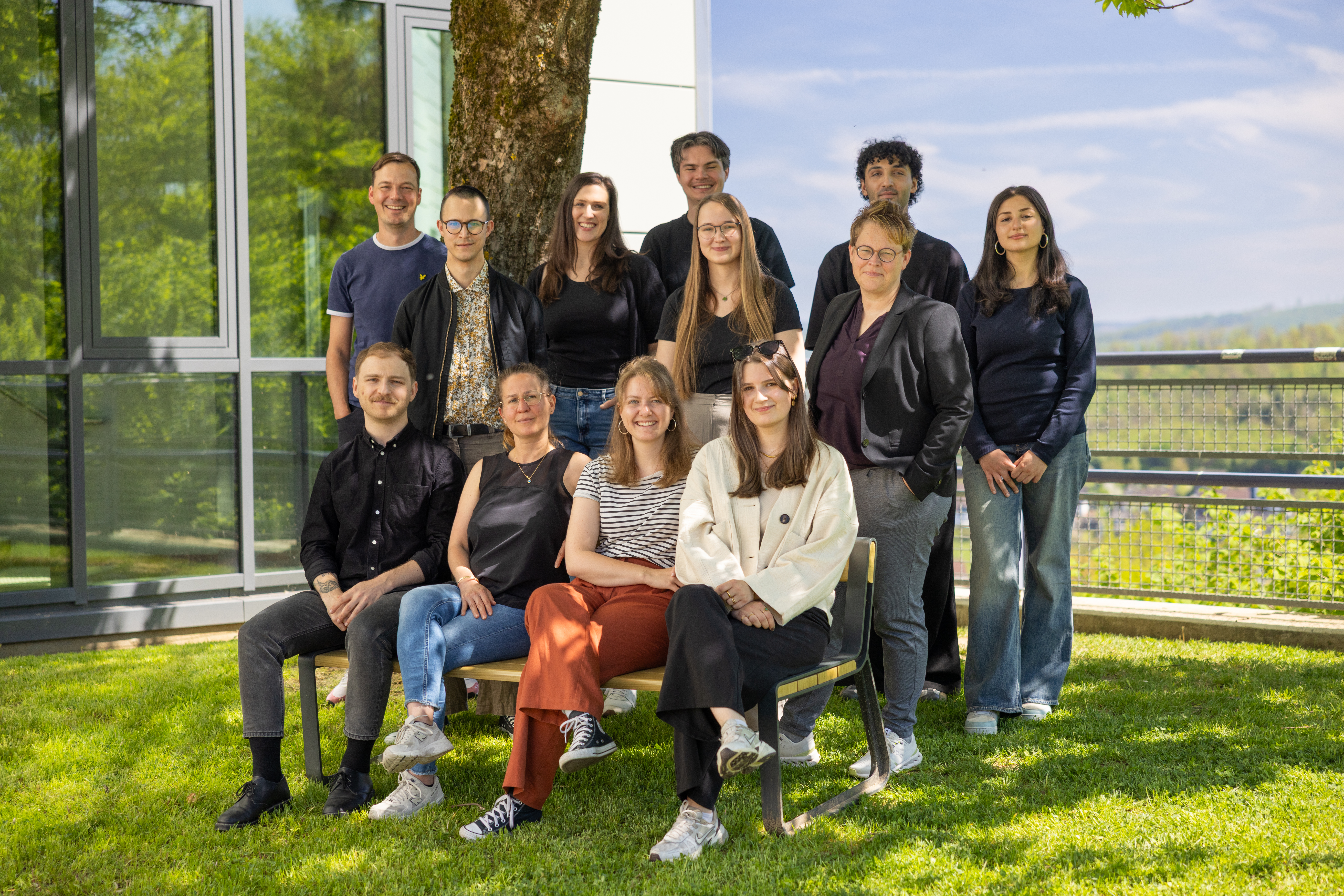 teamfoto_2_cropped