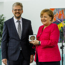 goldschmidt_merkel_thumb2 goldschmidt_merkel_thumb2