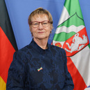 sylvia_loehrmann_thumb sylvia_loehrmann_thumb