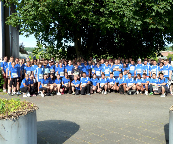 Das Team der Uni Siegen beim Firmenlauf 2013