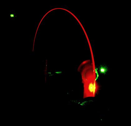 CW-Polymerlaser: Pumplaser trifft auf Dye Laser Disc (DLD)