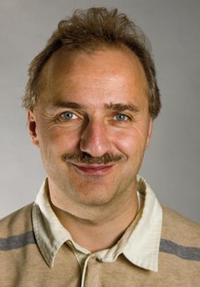 Prof. Dr. Alfred Müller, Forschungsgruppe Statistik, Risikoanalyse und Computing