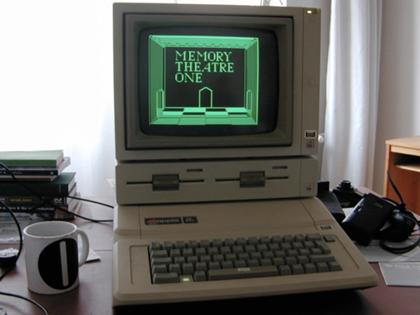 Robert Edgars "Memory Theatre One" auf einem Apple II, 1985