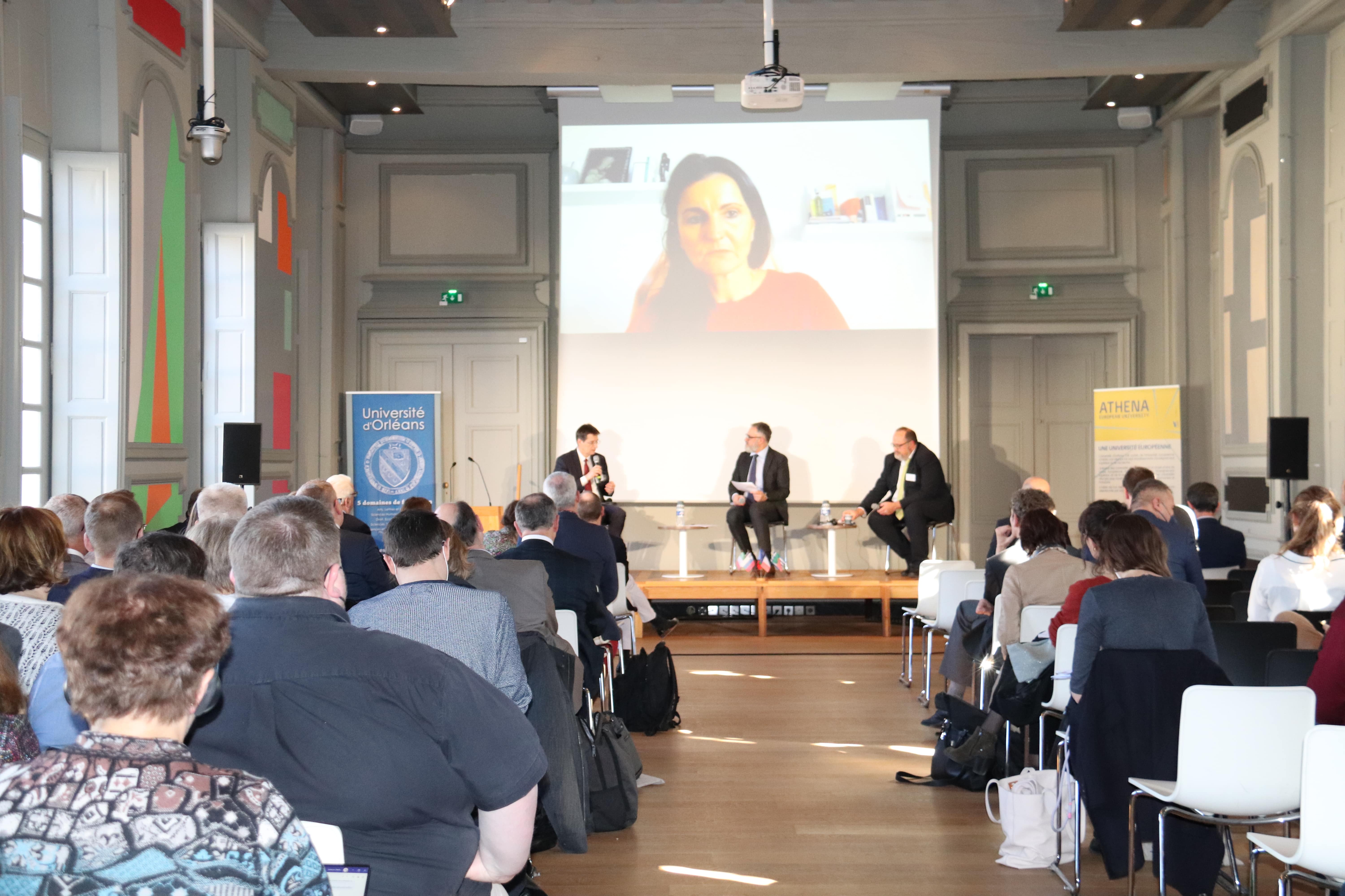 Round-table debate Orléans