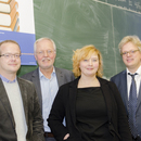Prof. Dr. Martin Rothland (v.l.) mit Prof. Dr. Ewald Terhart, Dr. Ina Biederbeck und Prof. Dr. Nils Goldschmidt.
